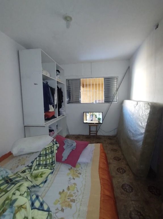 Sobrado à venda com 2 quartos, 340m² - Foto 4