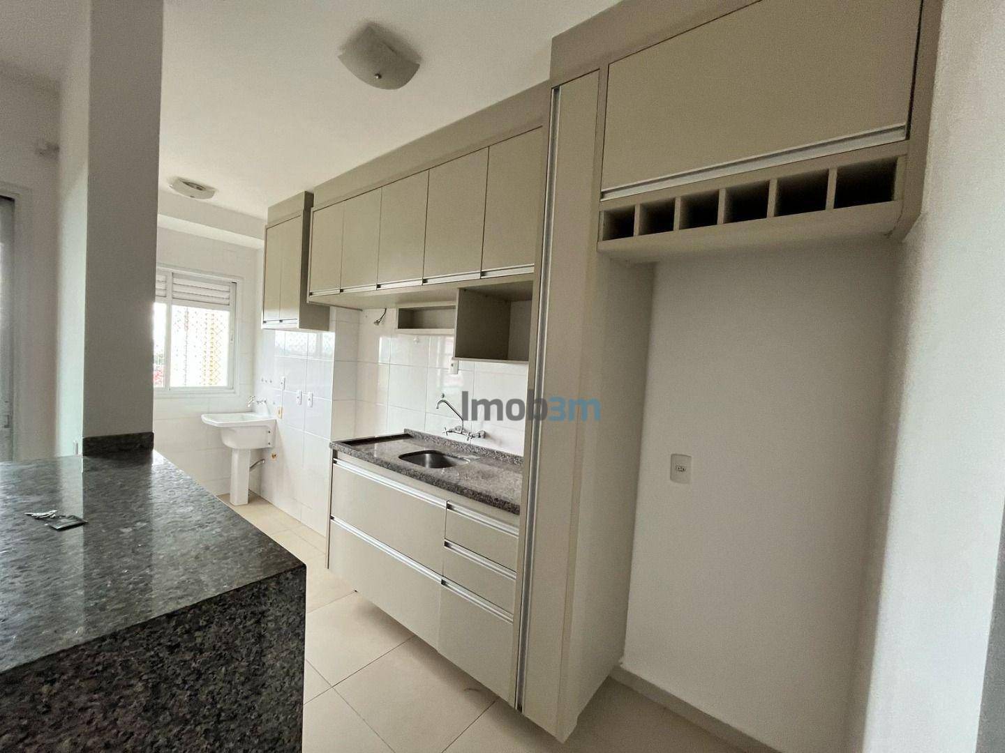 Apartamento para alugar com 3 quartos, 69m² - Foto 3