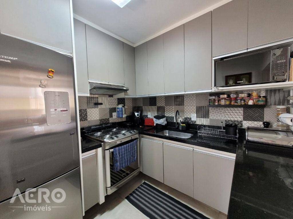 Apartamento à venda com 3 quartos, 74m² - Foto 26