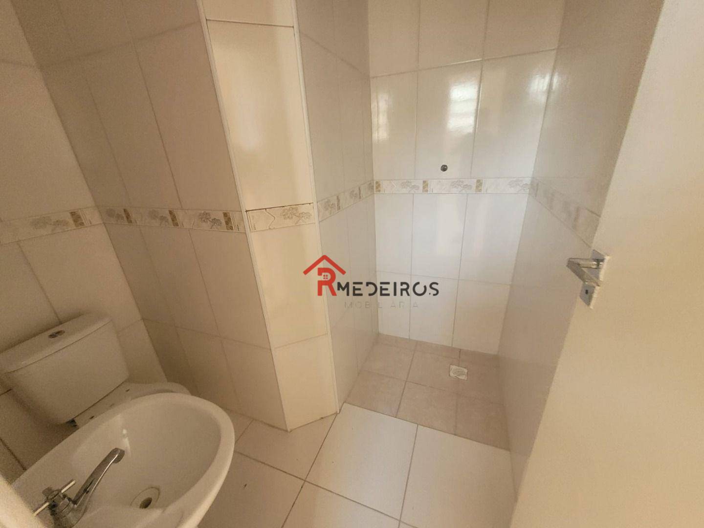 Sobrado à venda com 2 quartos, 70m² - Foto 12