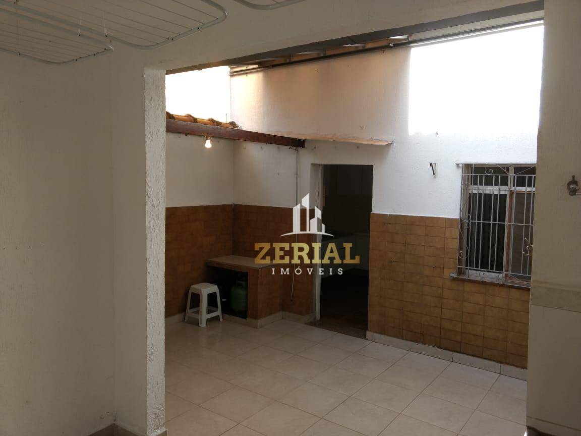 Sobrado à venda e aluguel com 5 quartos, 200m² - Foto 25