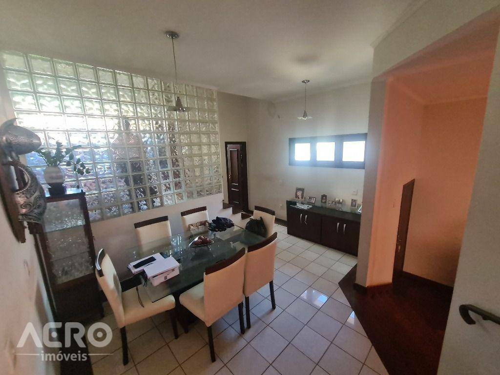 Casa de Condomínio à venda com 4 quartos, 300m² - Foto 9