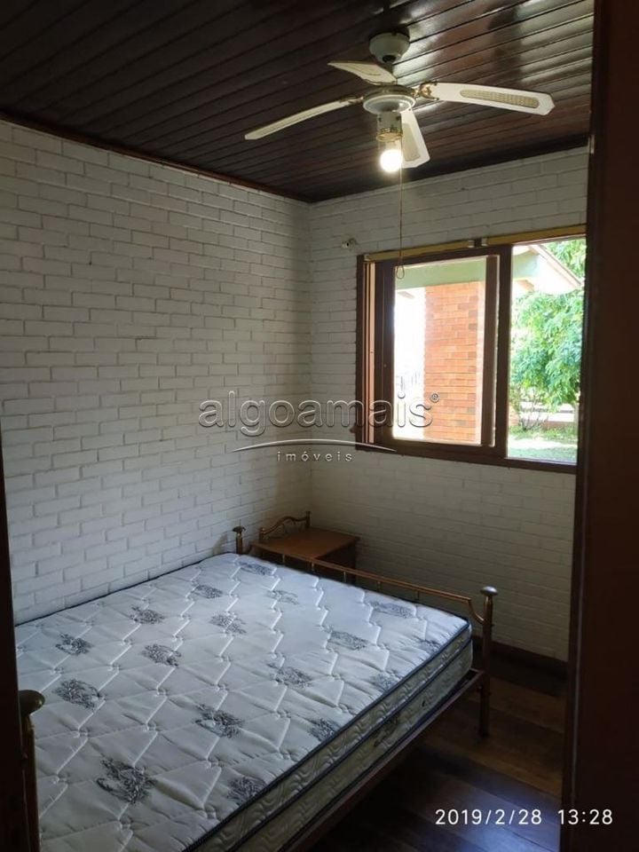 Casa à venda com 4 quartos, 100m² - Foto 22