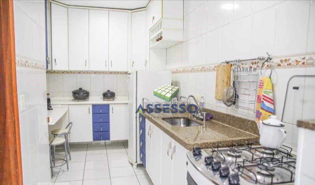 Apartamento à venda com 2 quartos, 60m² - Foto 1