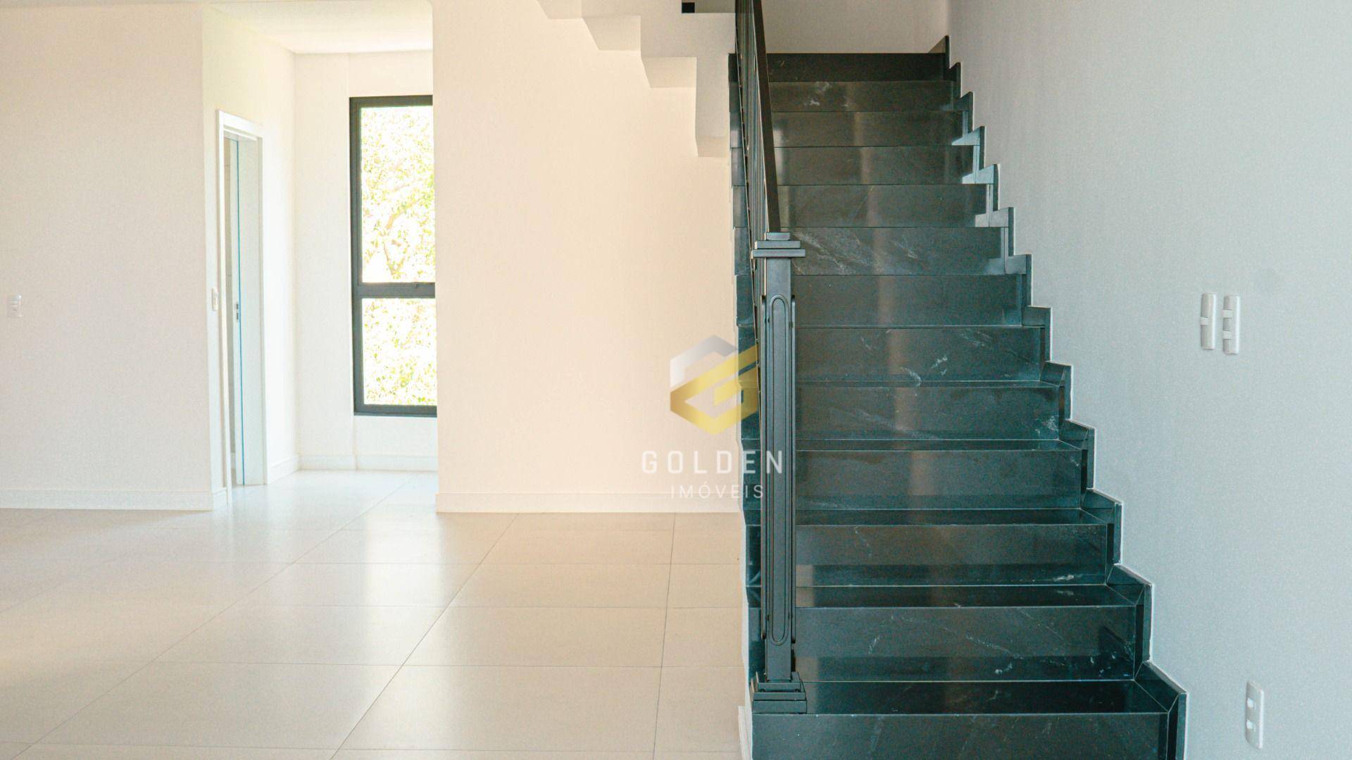 Sobrado à venda com 3 quartos, 200m² - Foto 7