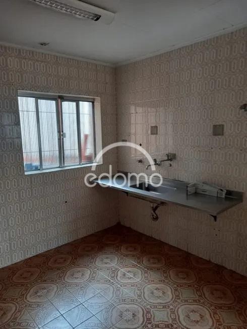 Casa para alugar com 3 quartos, 645m² - Foto 16