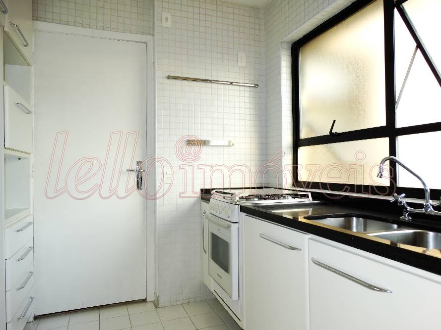 Apartamento para alugar com 3 quartos, 90m² - Foto 11