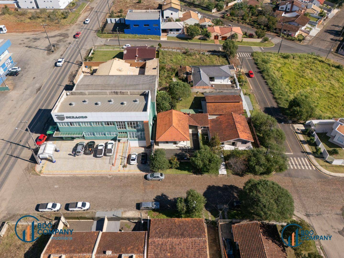 Casa à venda com 2 quartos, 80m² - Foto 5
