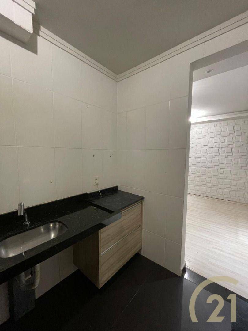 Apartamento para alugar com 2 quartos, 50m² - Foto 12