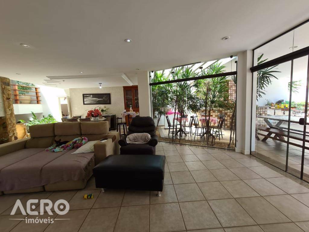 Casa de Condomínio à venda com 3 quartos, 320m² - Foto 18