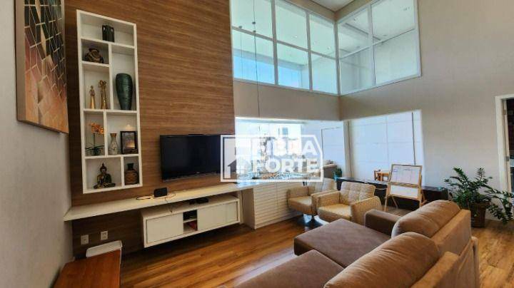 Apartamento à venda com 4 quartos, 189m² - Foto 2