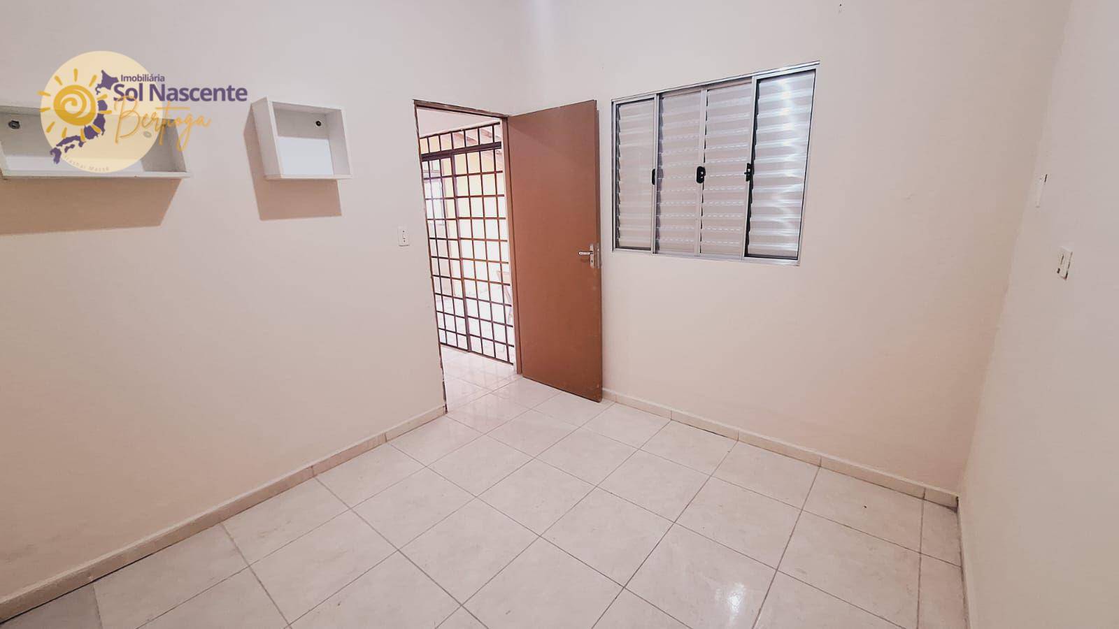 Casa para alugar com 2 quartos, 75m² - Foto 3