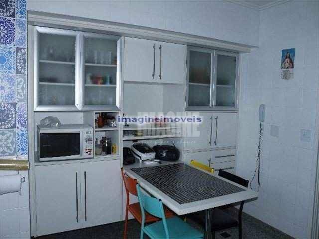 Apartamento à venda com 3 quartos, 110m² - Foto 2