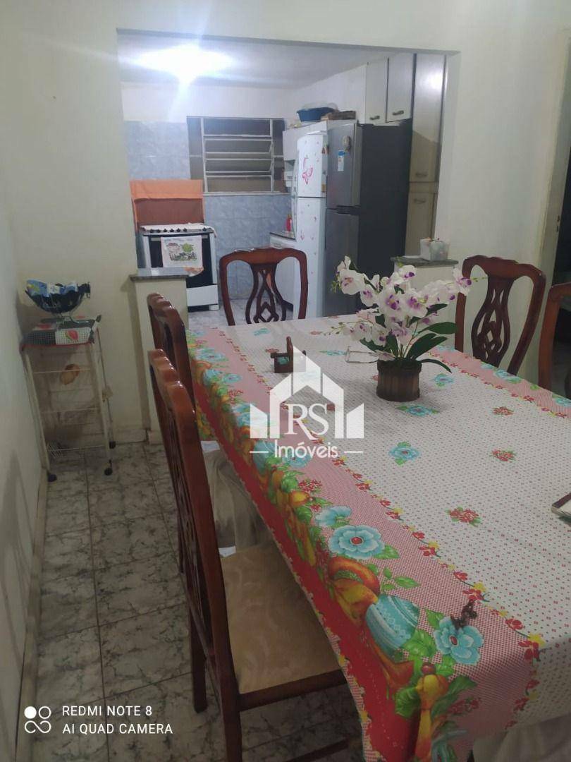 Casa à venda com 3 quartos, 250m² - Foto 4