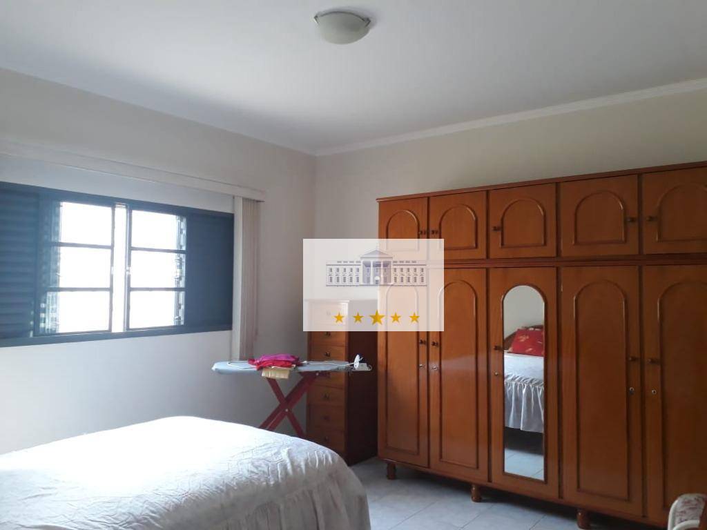 Casa à venda com 3 quartos, 209m² - Foto 16