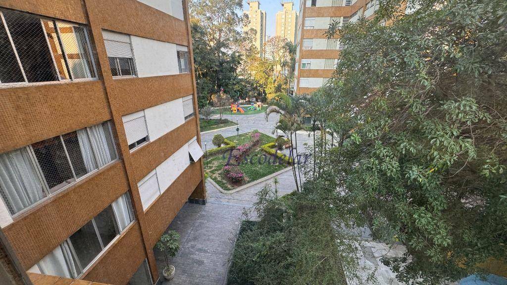 Apartamento à venda com 2 quartos, 75m² - Foto 20