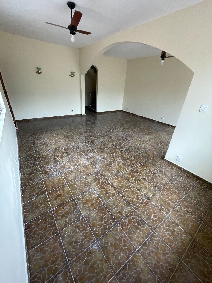 Casa à venda com 4 quartos, 199m² - Foto 6