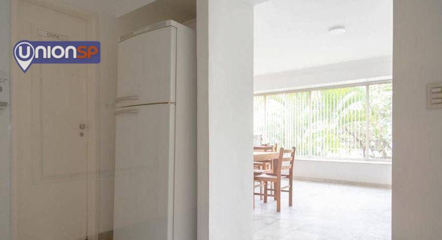 Apartamento à venda com 2 quartos, 70m² - Foto 14