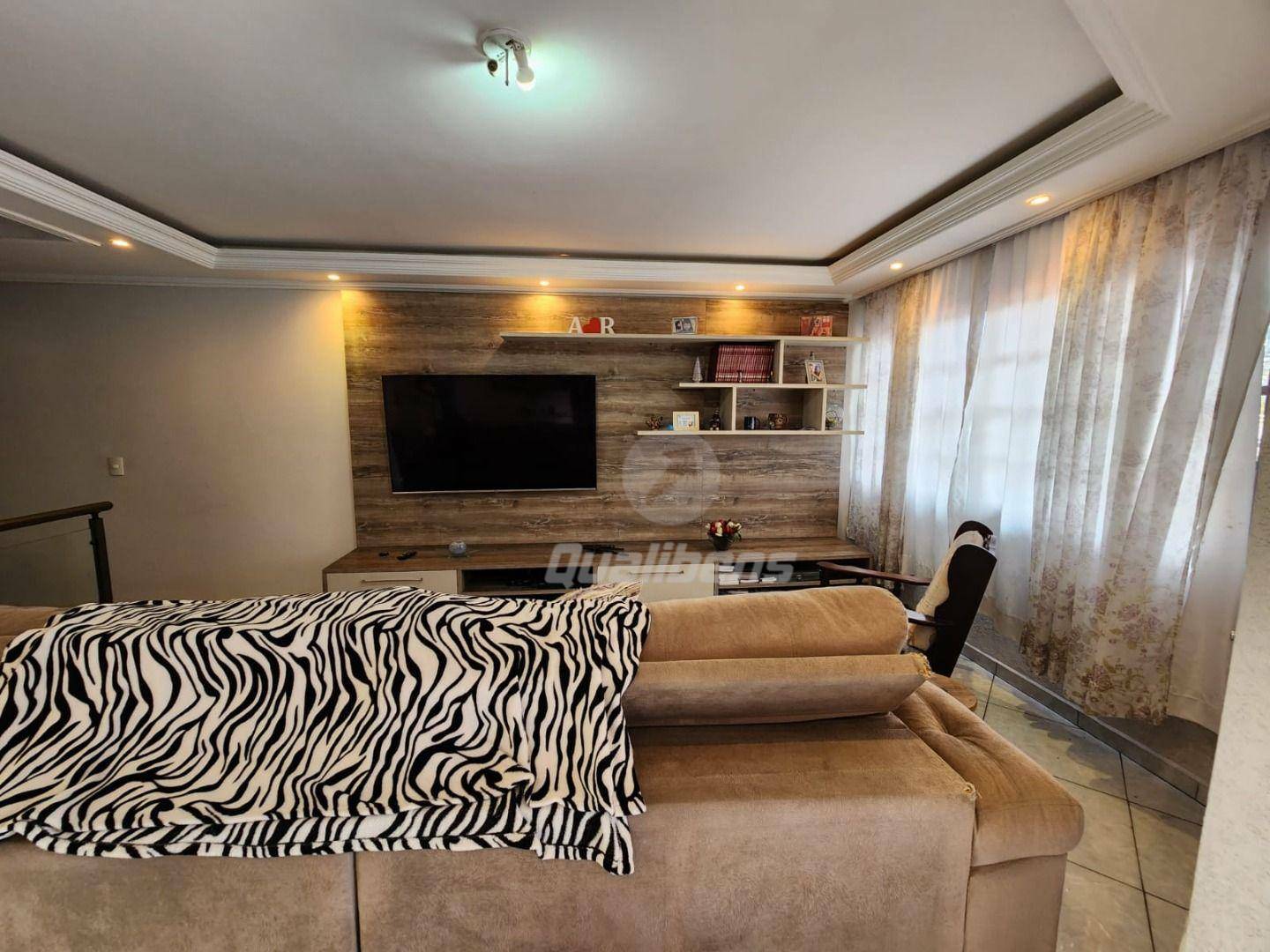 Sobrado à venda com 4 quartos, 125m² - Foto 2