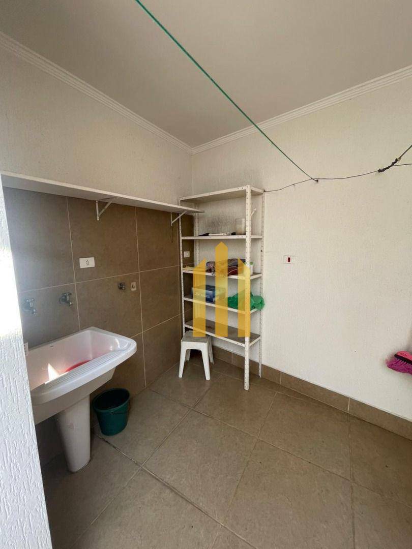 Sobrado à venda e aluguel com 4 quartos, 300m² - Foto 8