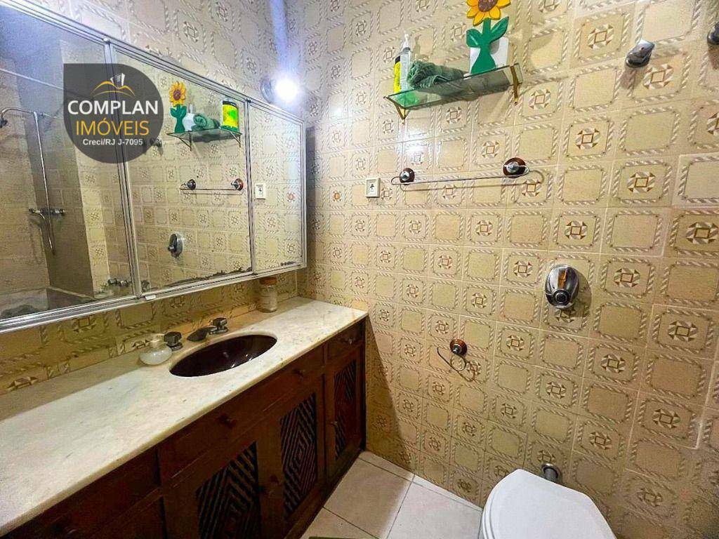 Apartamento à venda com 3 quartos, 135m² - Foto 23