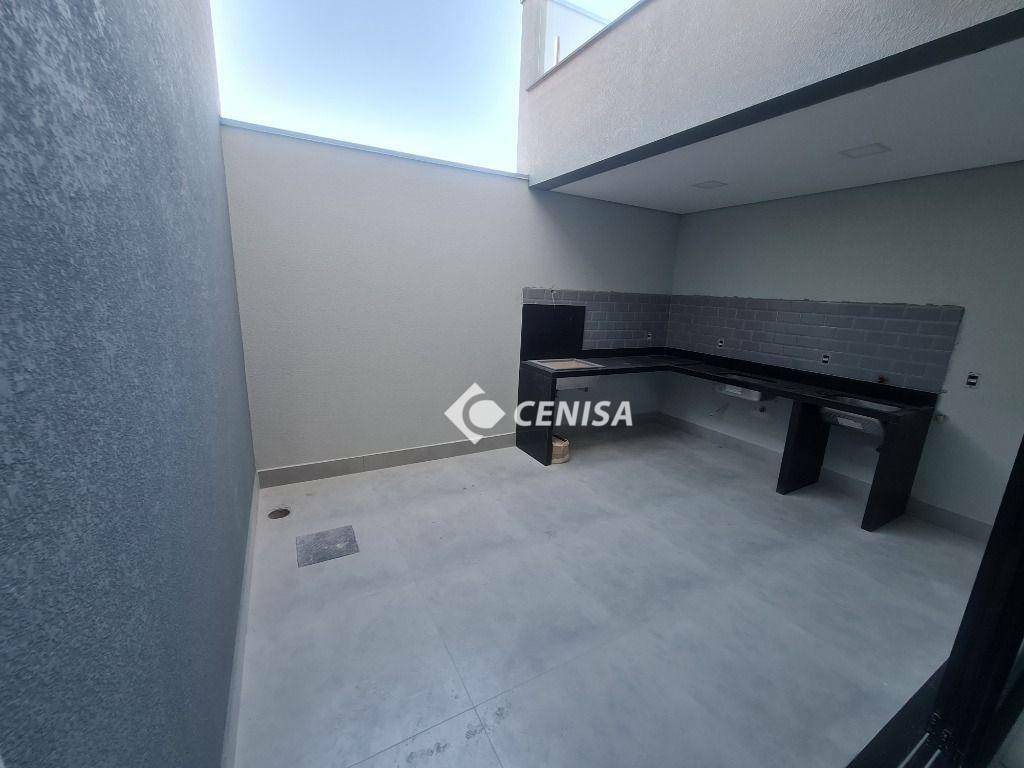 Casa à venda com 3 quartos, 206m² - Foto 13