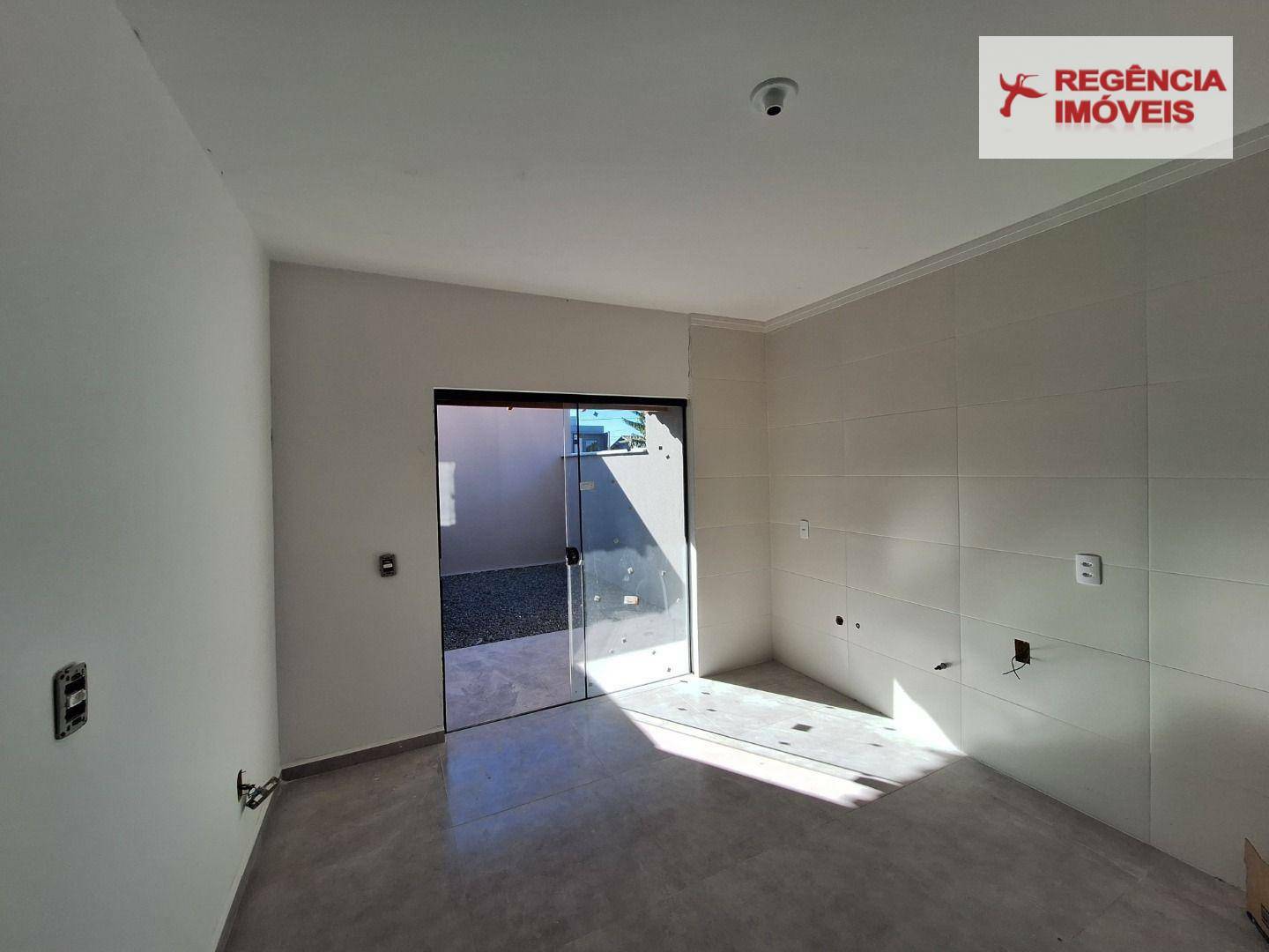 Casa à venda com 2 quartos, 80m² - Foto 14