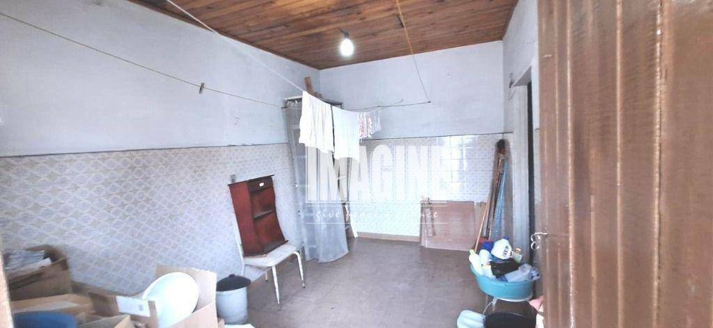 Casa à venda com 3 quartos, 150m² - Foto 32