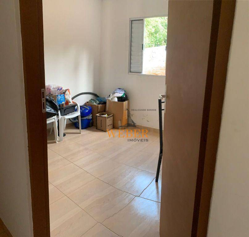 Casa à venda com 3 quartos, 150m² - Foto 3