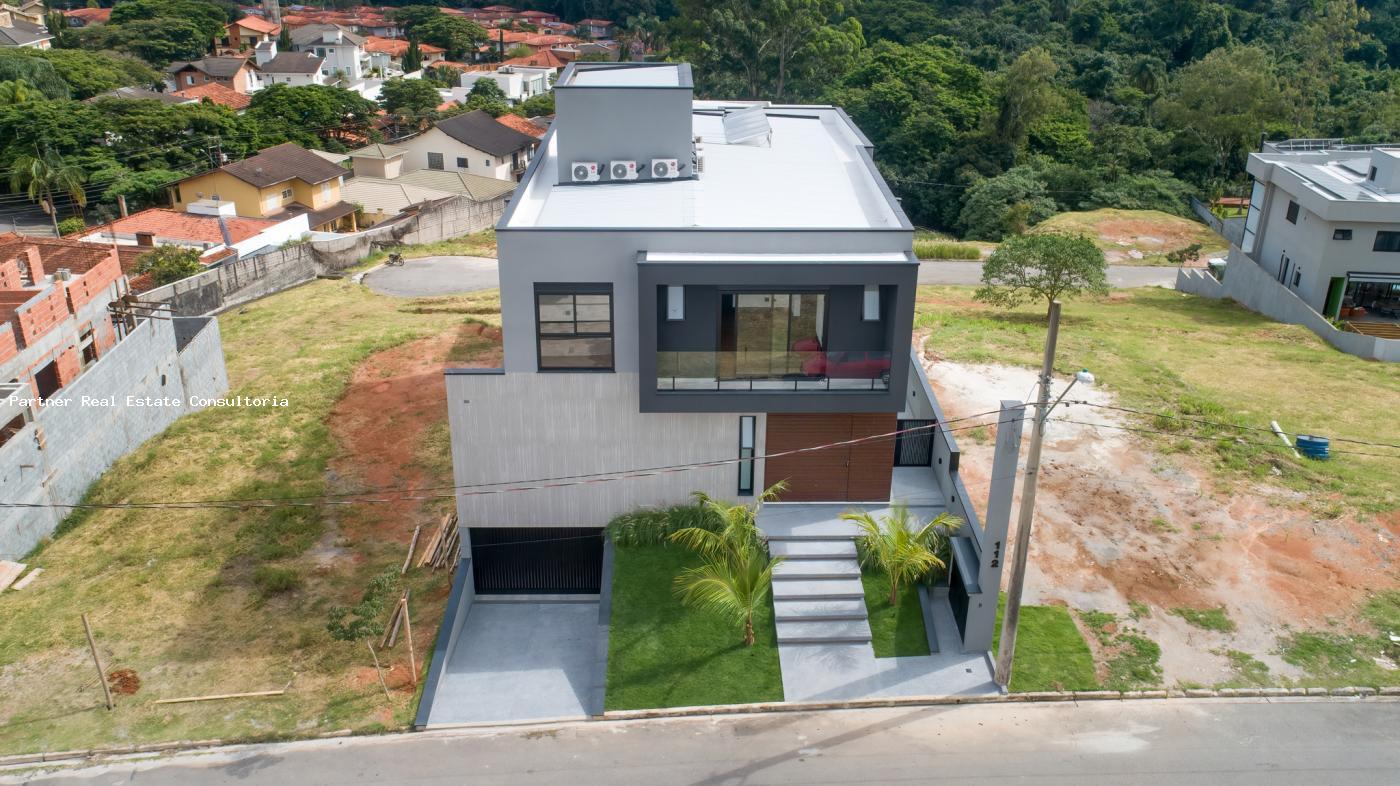 Casa de Condomínio à venda com 4 quartos, 486m² - Foto 33