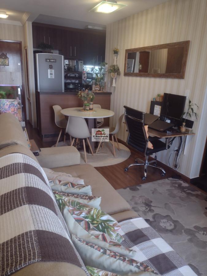 Apartamento à venda com 2 quartos, 62m² - Foto 4