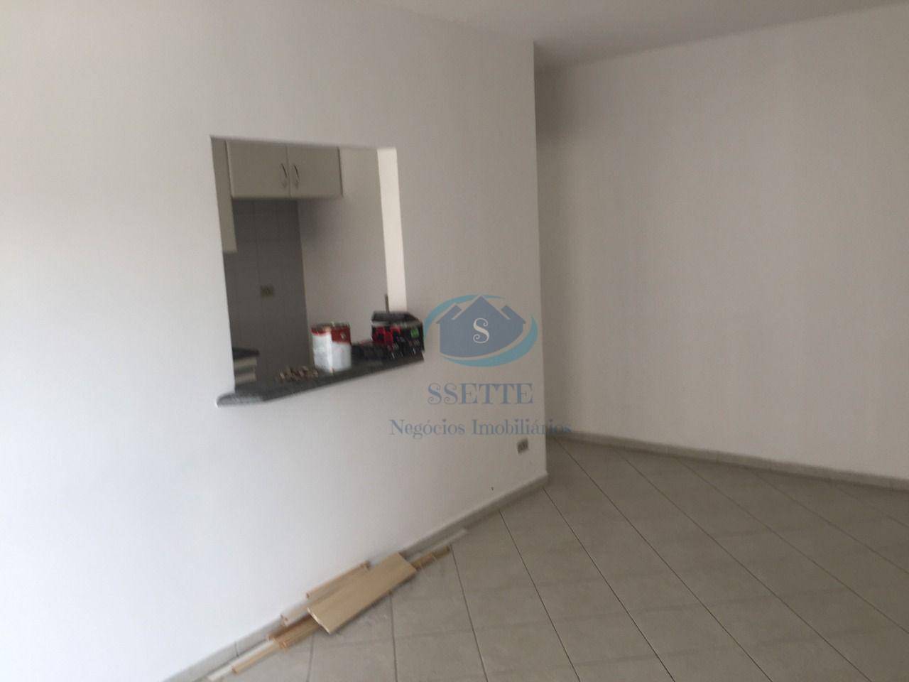 Apartamento para alugar com 3 quartos, 70m² - Foto 3