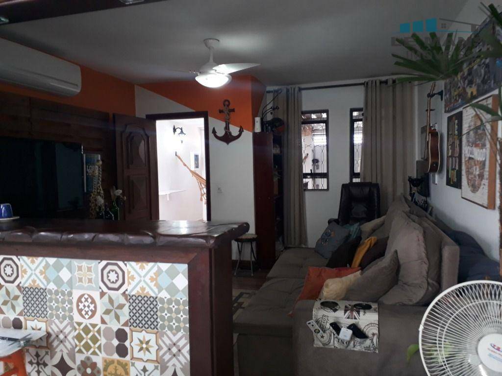 Casa à venda com 2 quartos, 69m² - Foto 10