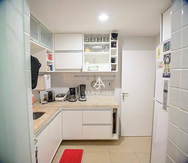 Apartamento à venda com 2 quartos, 60m² - Foto 5