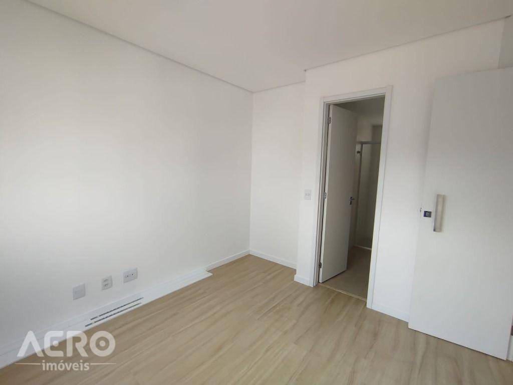 Apartamento para alugar com 2 quartos, 60m² - Foto 11