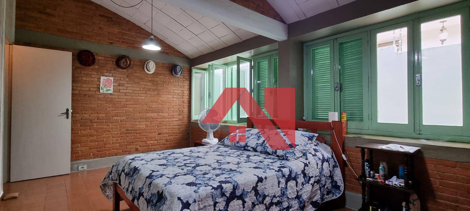 Casa à venda com 3 quartos, 220m² - Foto 18