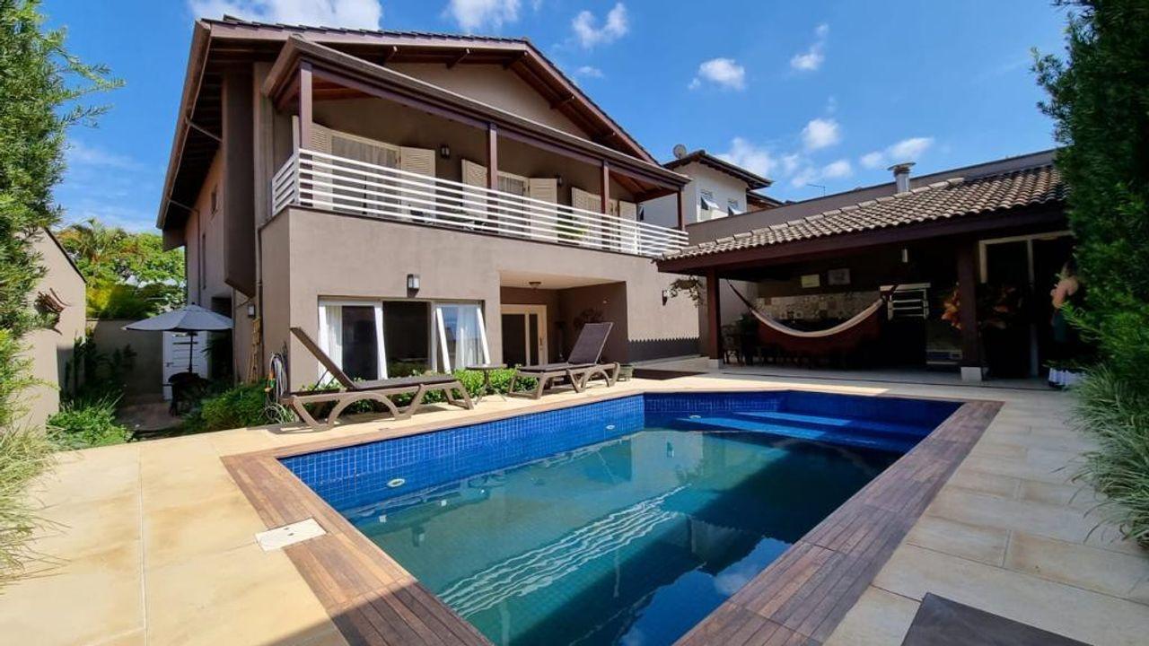 Casa de Condomínio à venda com 4 quartos, 392m² - Foto 1