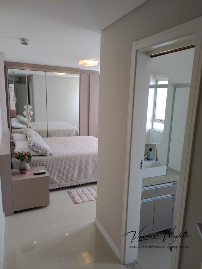 Apartamento à venda com 3 quartos, 120m² - Foto 17