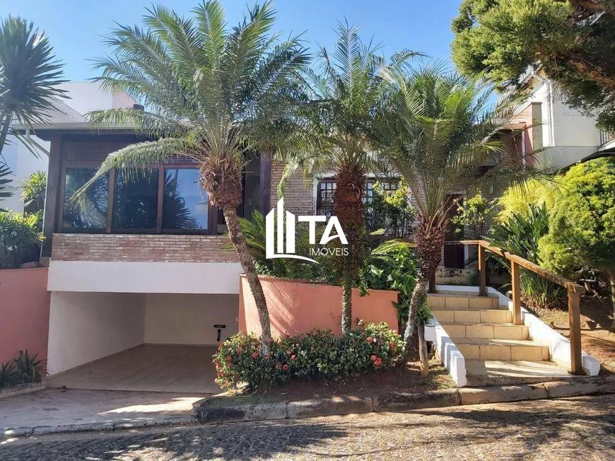 Casa de Condomínio à venda e aluguel com 3 quartos, 250m² - Foto 1