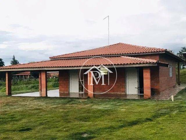 Chácara à venda com 3 quartos, 235m² - Foto 4