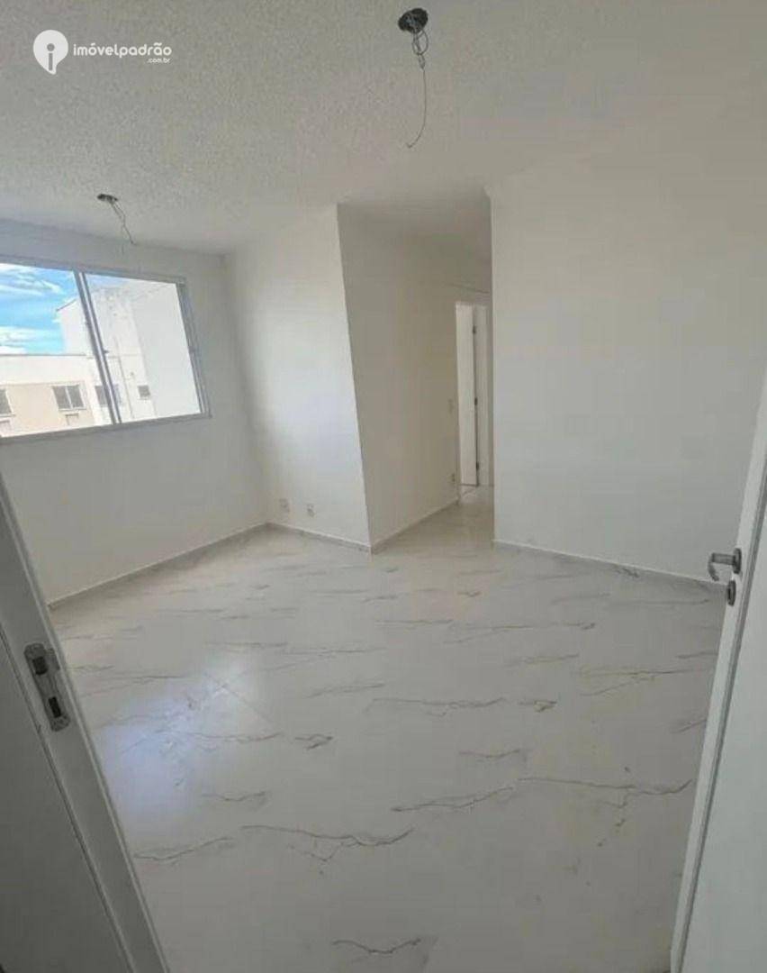 Apartamento à venda com 2 quartos, 46m² - Foto 2