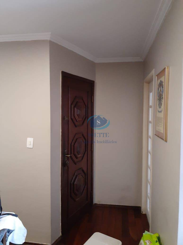 Apartamento à venda com 2 quartos, 70m² - Foto 25