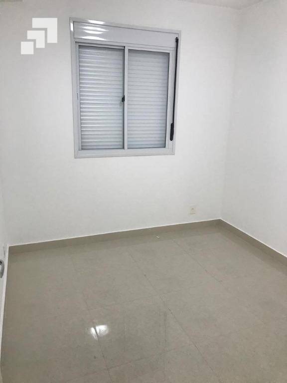 Apartamento à venda com 2 quartos, 60m² - Foto 19