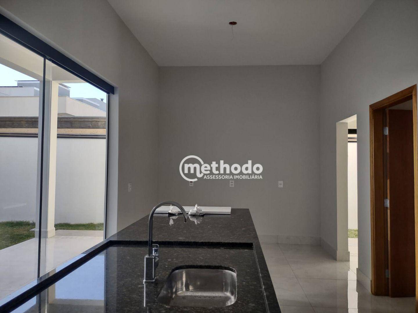 Casa de Condomínio à venda com 3 quartos, 195m² - Foto 4