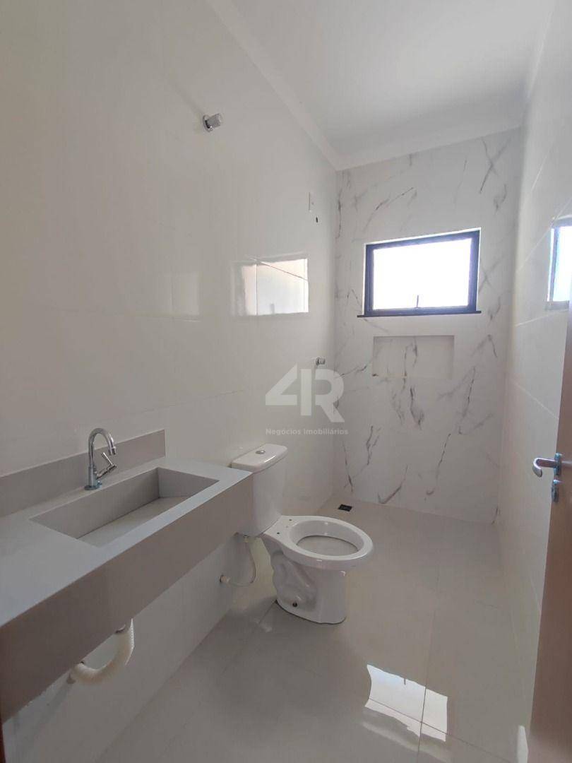 Casa à venda com 3 quartos, 80m² - Foto 9