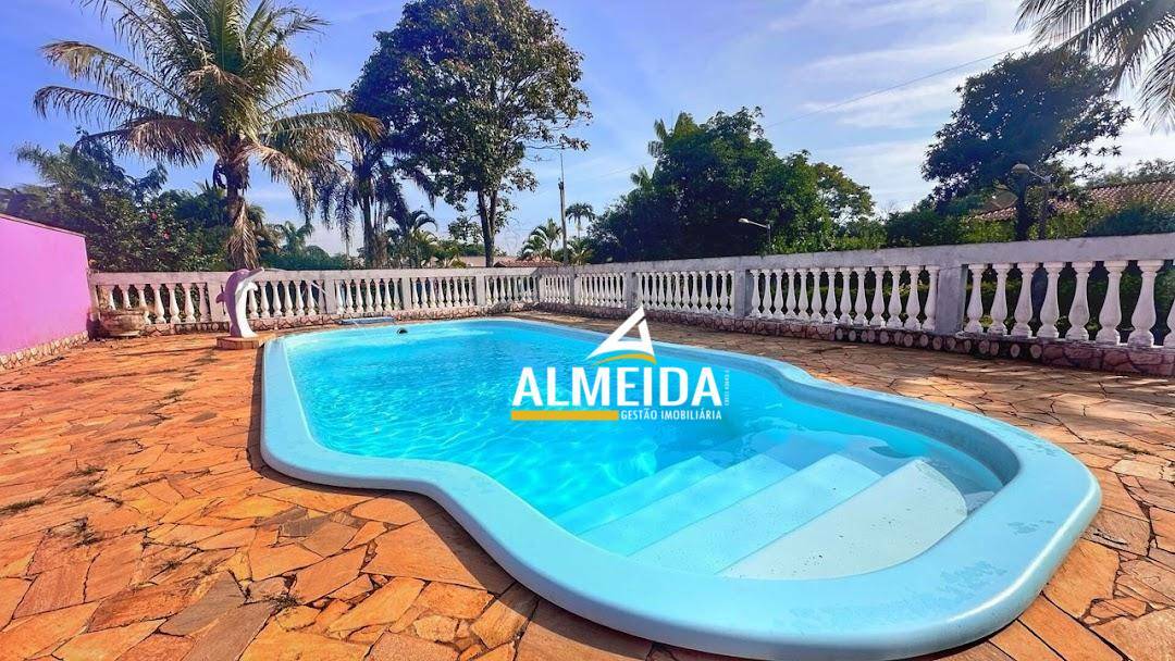 Chácara, 2 quartos, 1044 m² - Foto 1