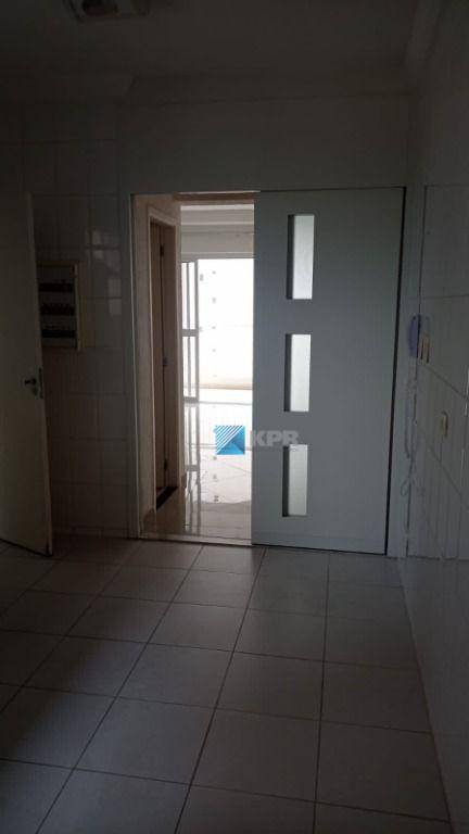 Apartamento para alugar com 3 quartos, 102m² - Foto 7