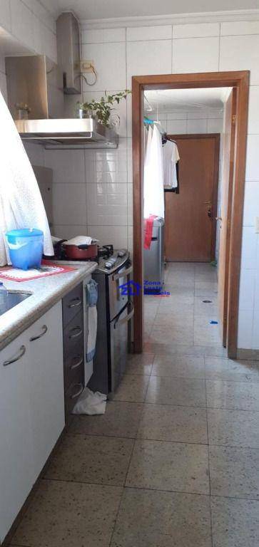 Apartamento à venda com 4 quartos, 183m² - Foto 6