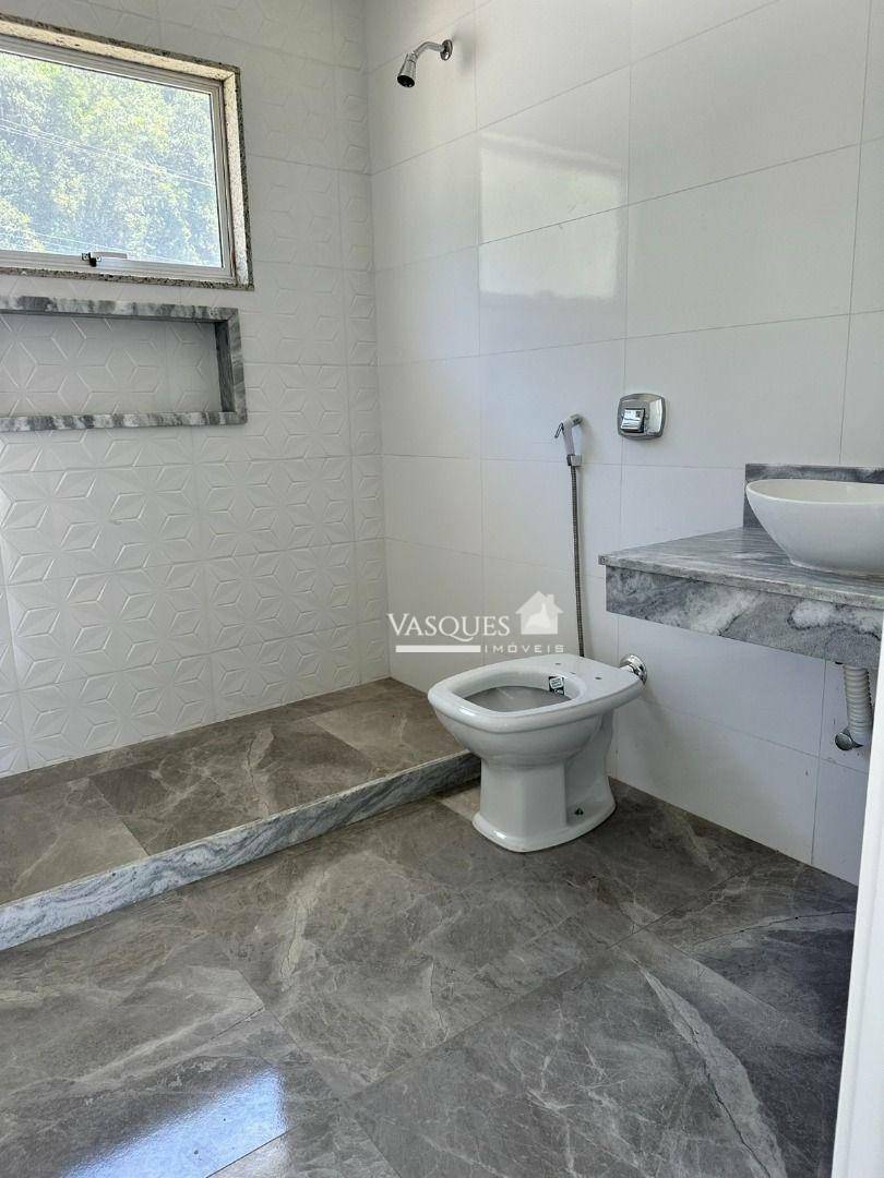 Casa de Condomínio para alugar com 4 quartos, 180m² - Foto 10