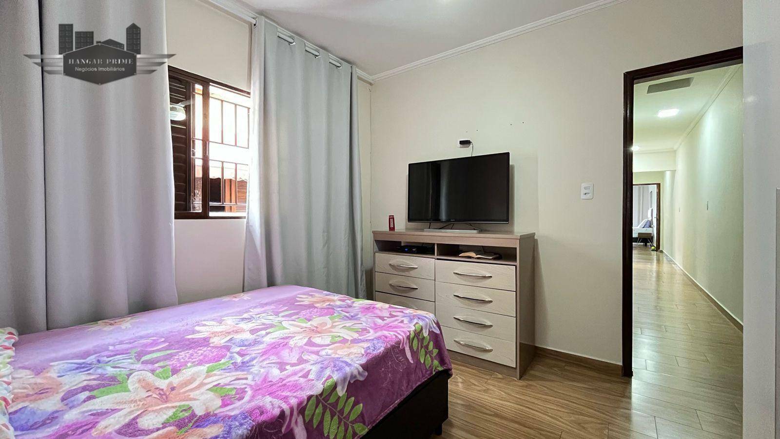 Casa à venda com 4 quartos, 120m² - Foto 26